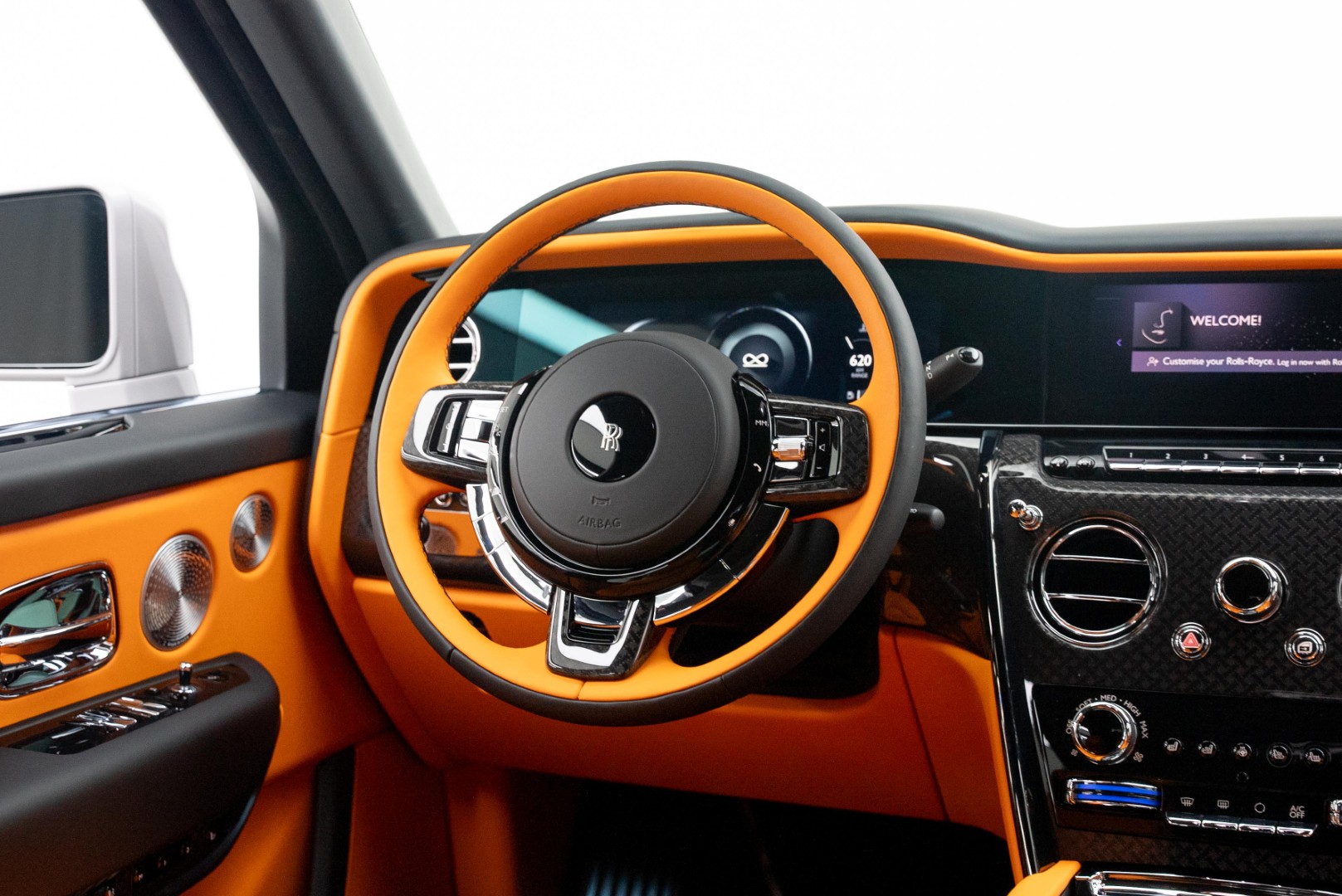 2025 ROLLS ROYCE CULLINAN BLACK BADGE.  BESPOKE SOUND SYSTEM. VIP REAR SEATS. WARRANTY & SERVICE 